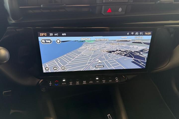 Blå Alfa Romeo Junior fra 2024