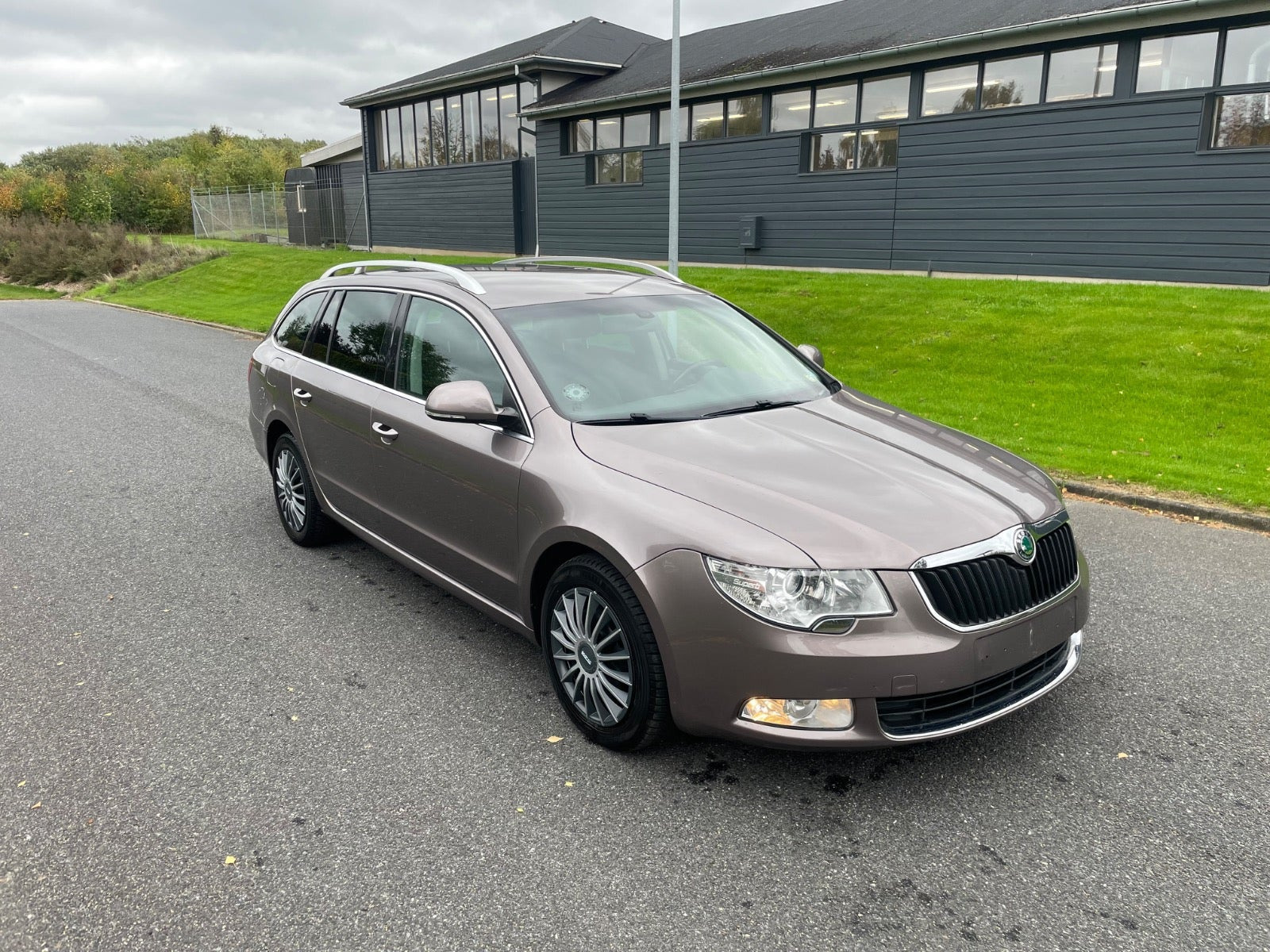 undefined Skoda Superb fra 2010