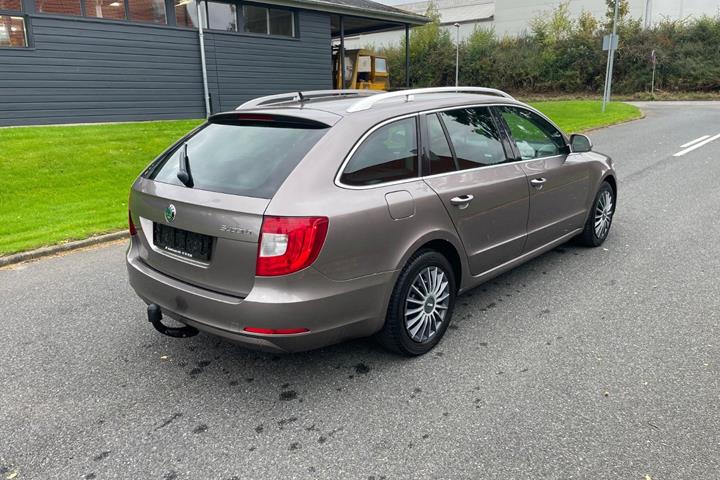undefined Skoda Superb fra 2010