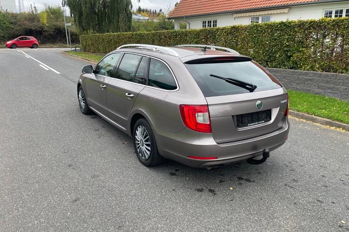 undefined Skoda Superb fra 2010