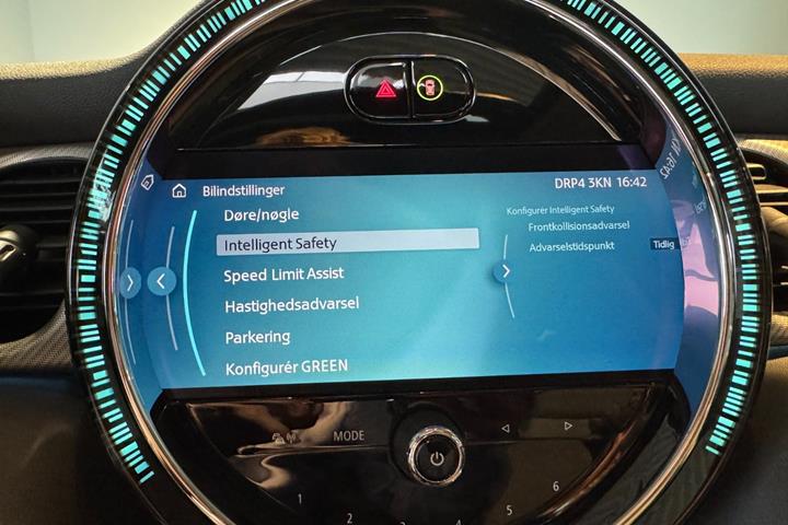 Sort Mini Cooper SE fra 2023