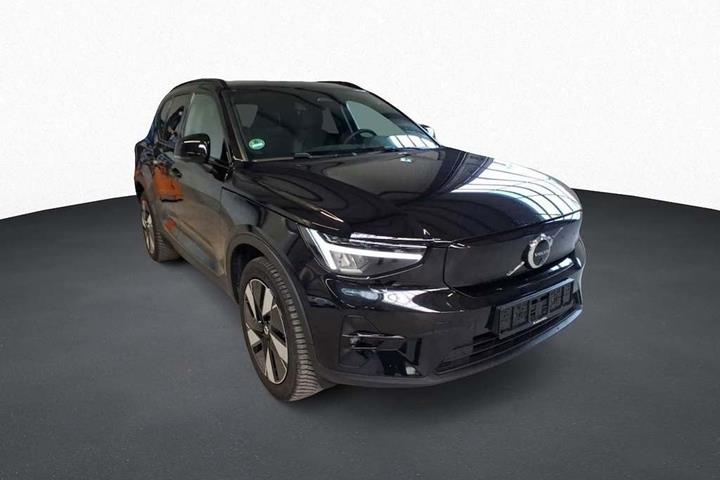 Sort Volvo XC40 fra 2024