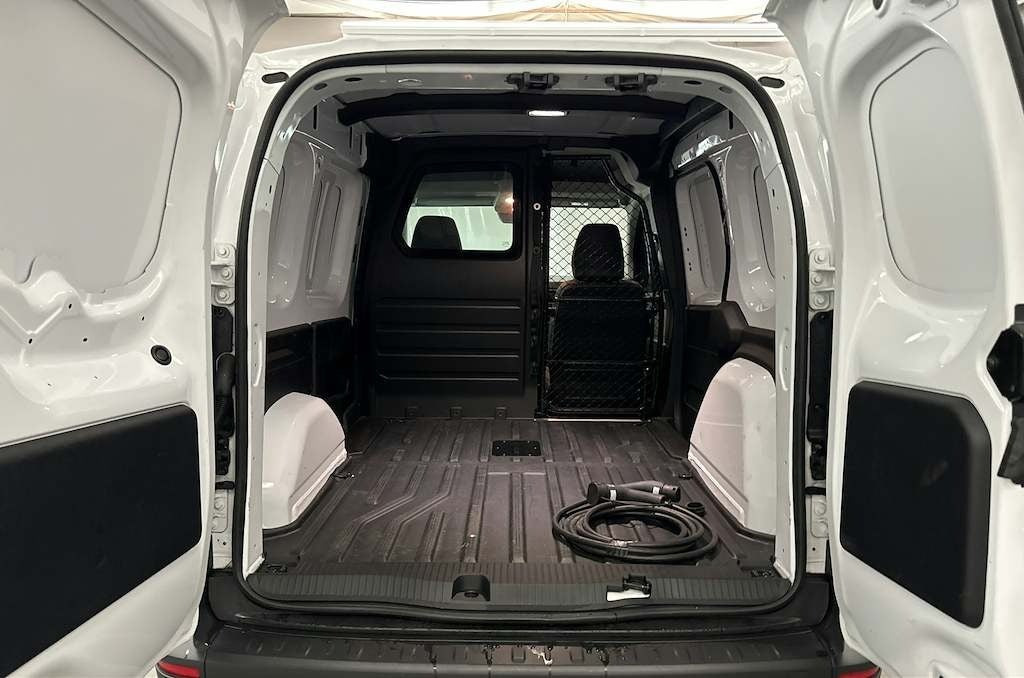 Hvid Nissan Townstar fra 2023