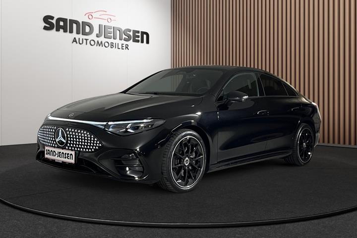 Sort Mercedes CLA250+ fra 2025