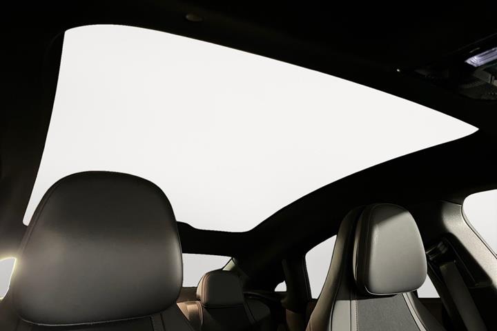 Sort Mercedes CLA250+ fra 2025