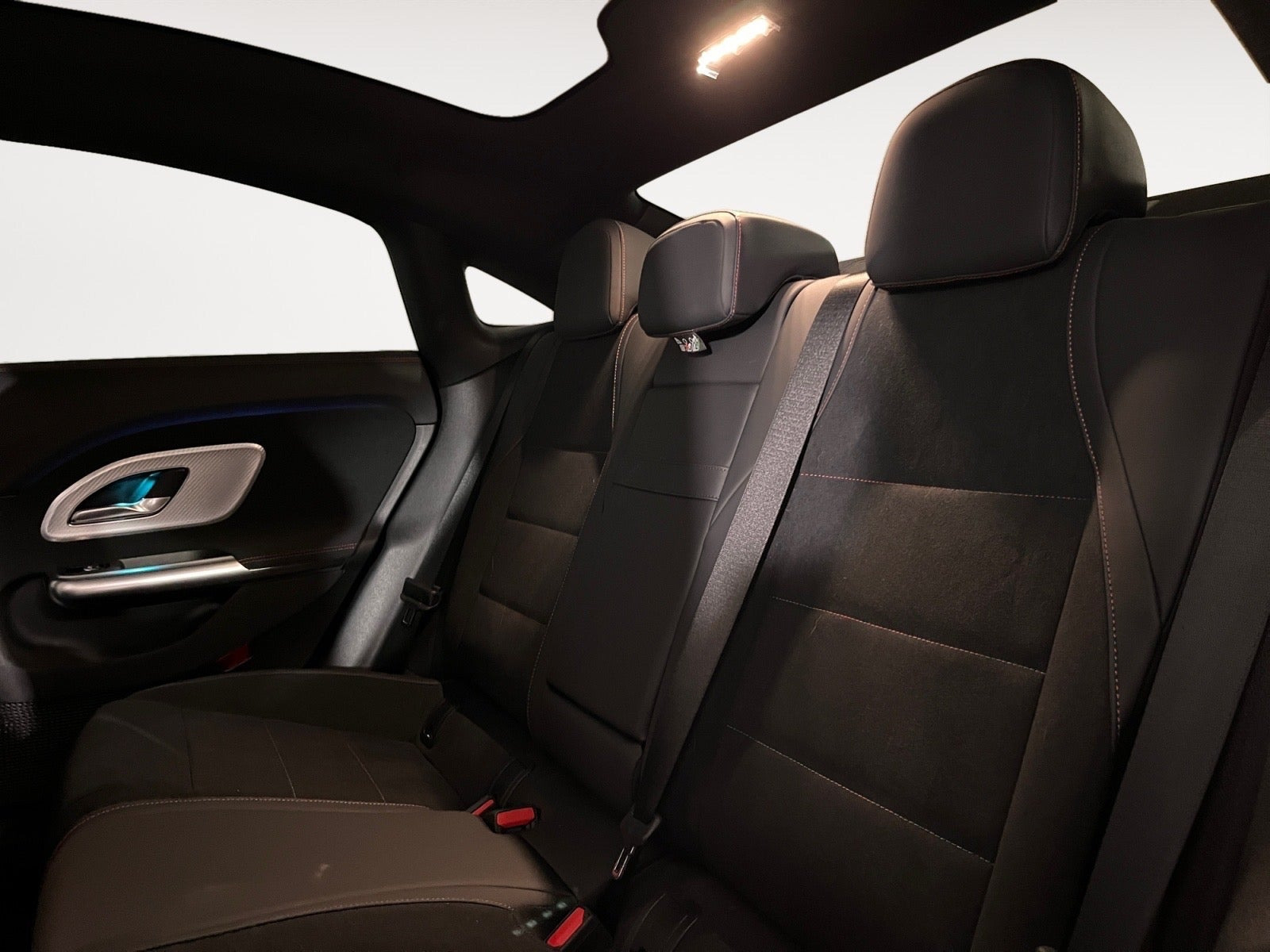 Sort Mercedes CLA250+ fra 2025