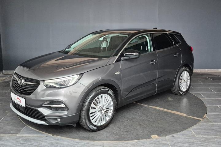 Grå Opel Grandland X fra 2019