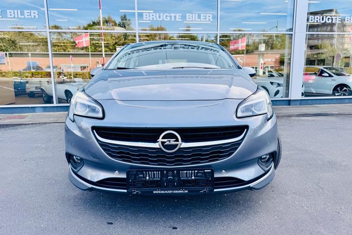 Grå Opel Corsa fra 2019