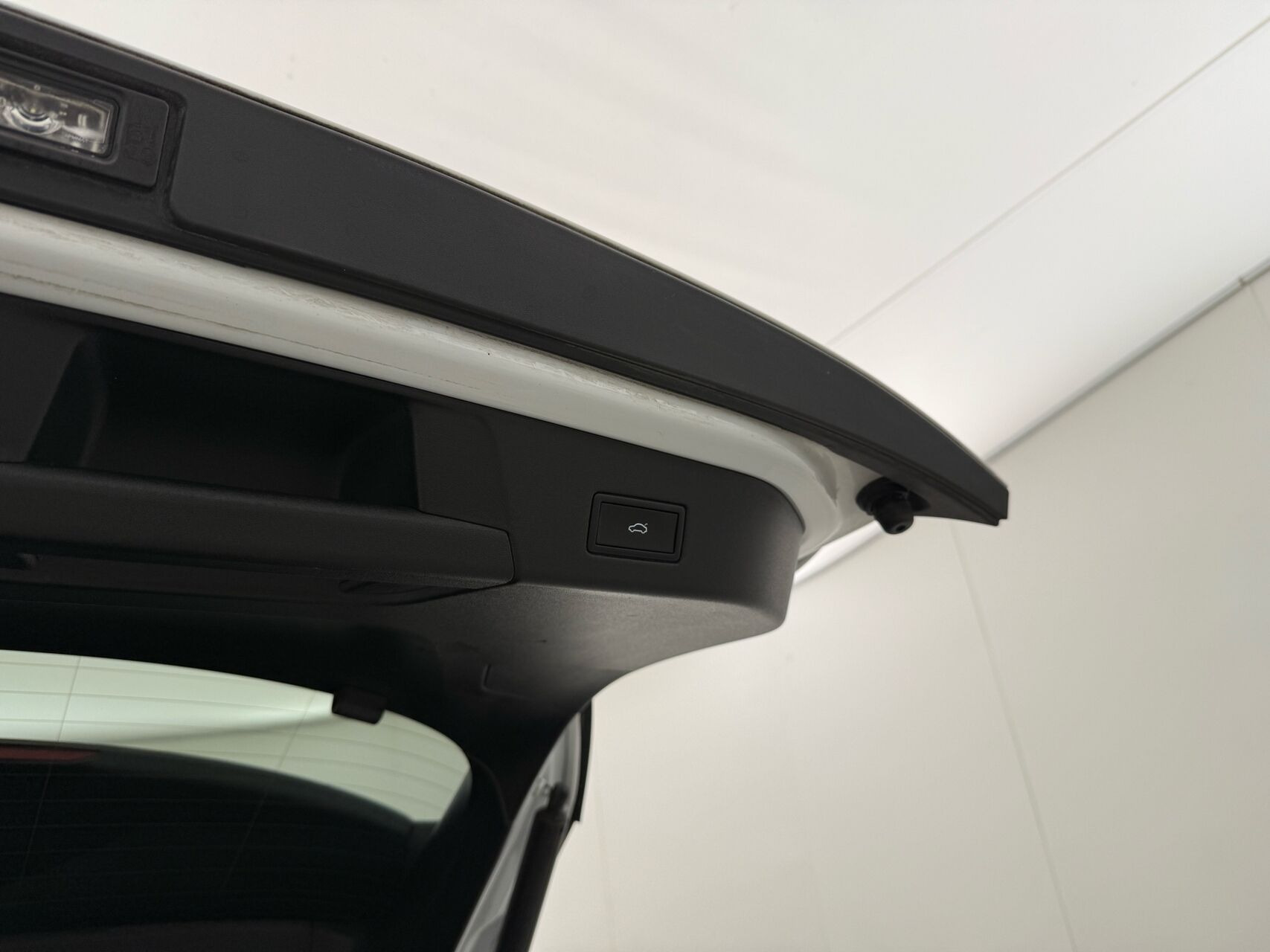 Hvid VW ID.4 fra 2023