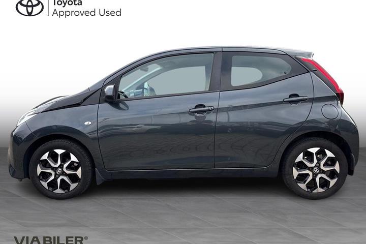 Grå Toyota Aygo fra 2019