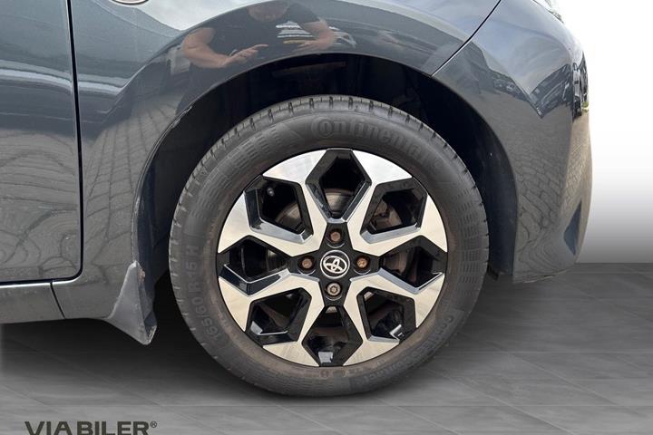 Grå Toyota Aygo fra 2019