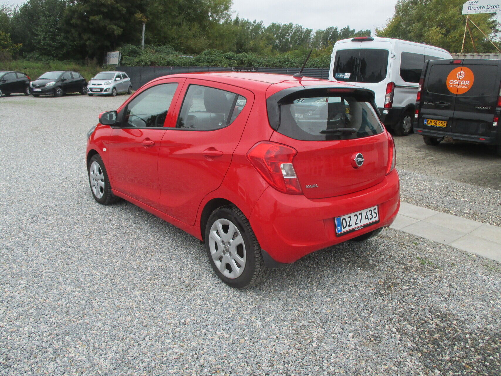 Rød Opel Karl fra 2018