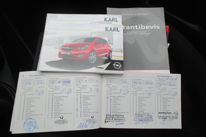 Rød Opel Karl fra 2018