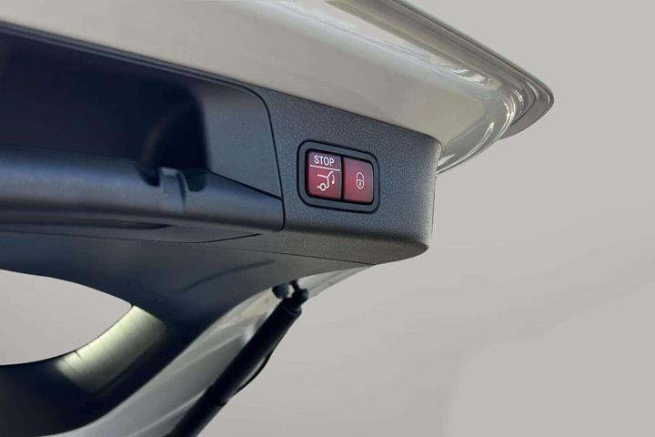 Hvid Mercedes GLB200 fra 2022
