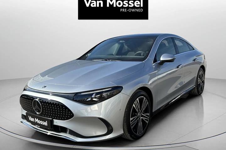 Sølv Mercedes CLA250+ fra 2026