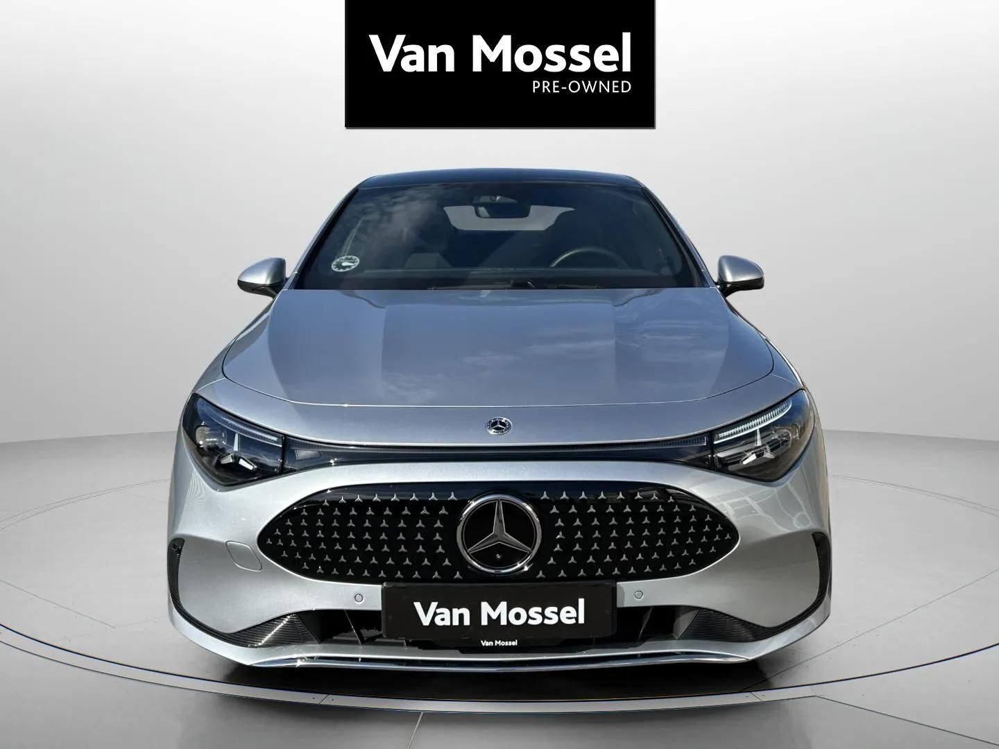 Sølv Mercedes CLA250+ fra 2026