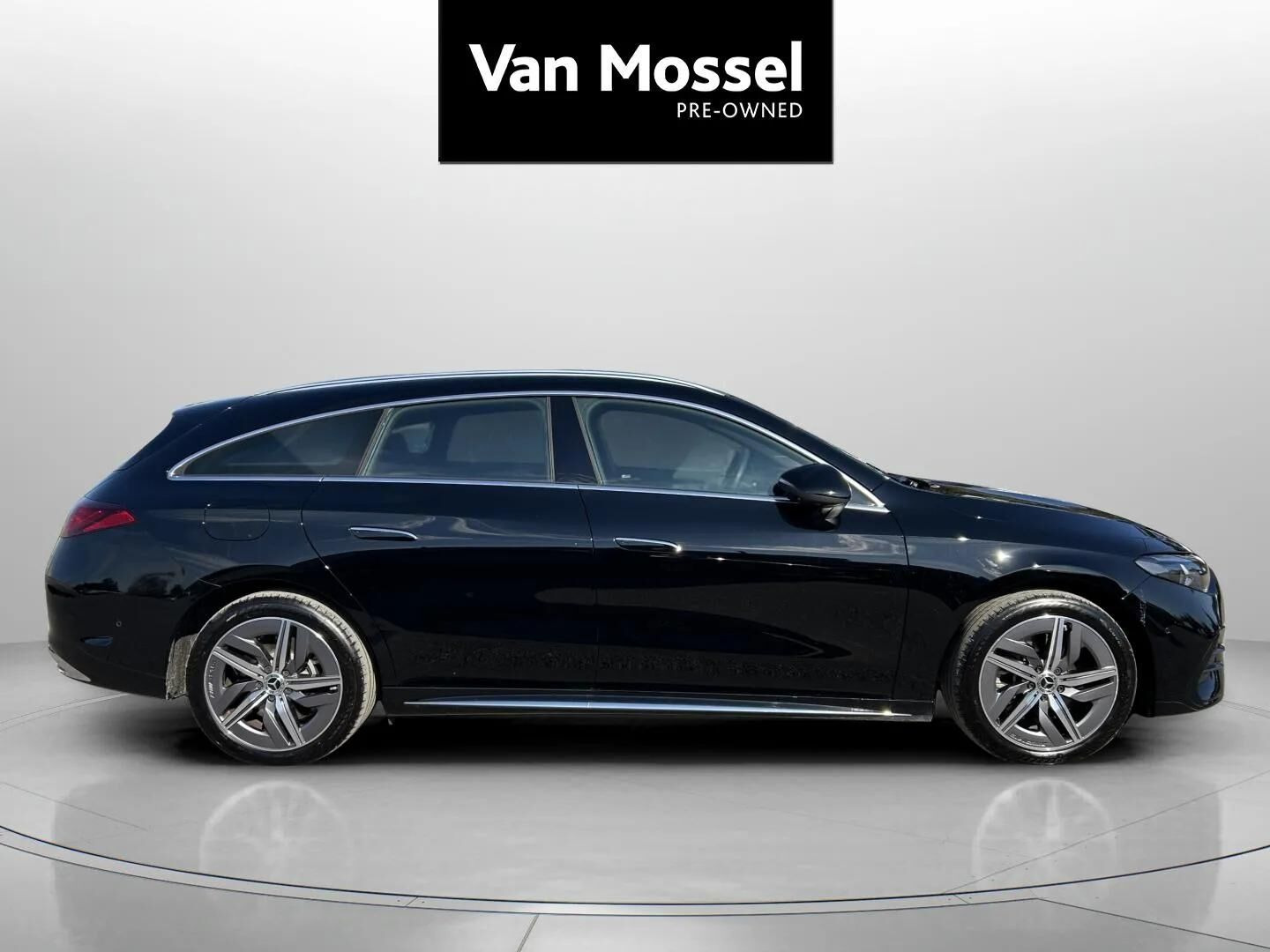 Sort Mercedes CLA250+ fra 2026
