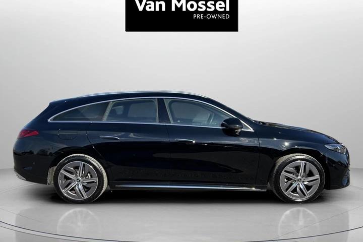 Sort Mercedes CLA250+ fra 2026