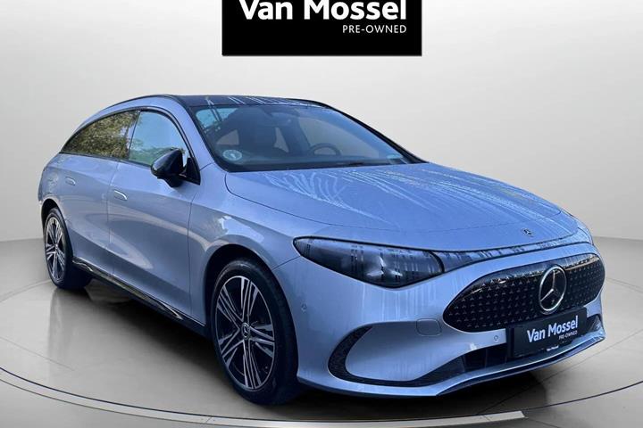 Sølv Mercedes CLA250+ fra 2026
