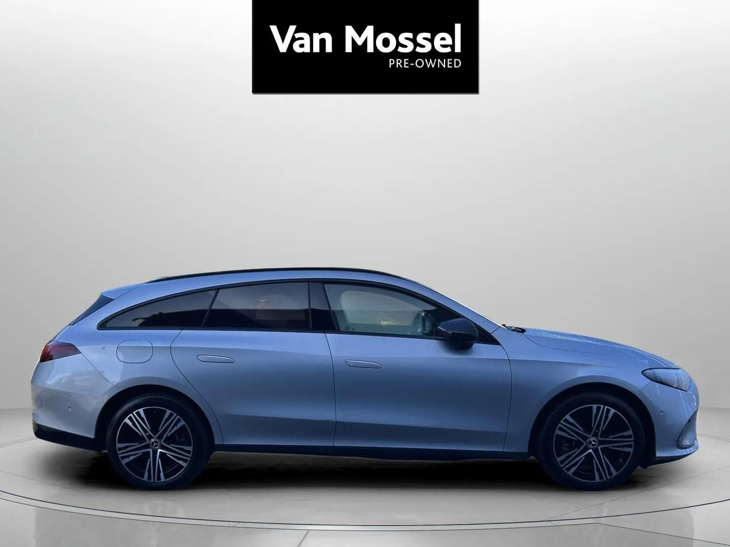 Sølv Mercedes CLA250+ fra 2026