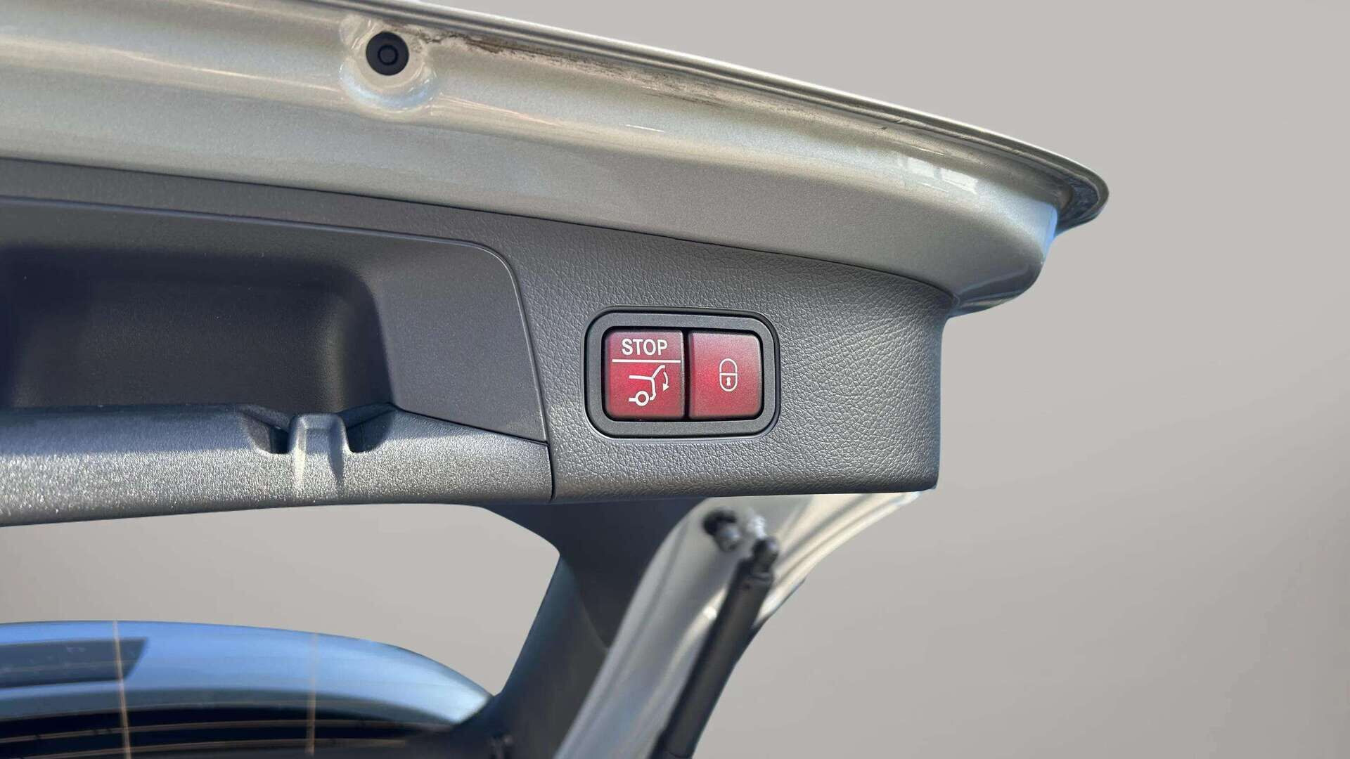 Sølv Mercedes EQA250+ fra 2026