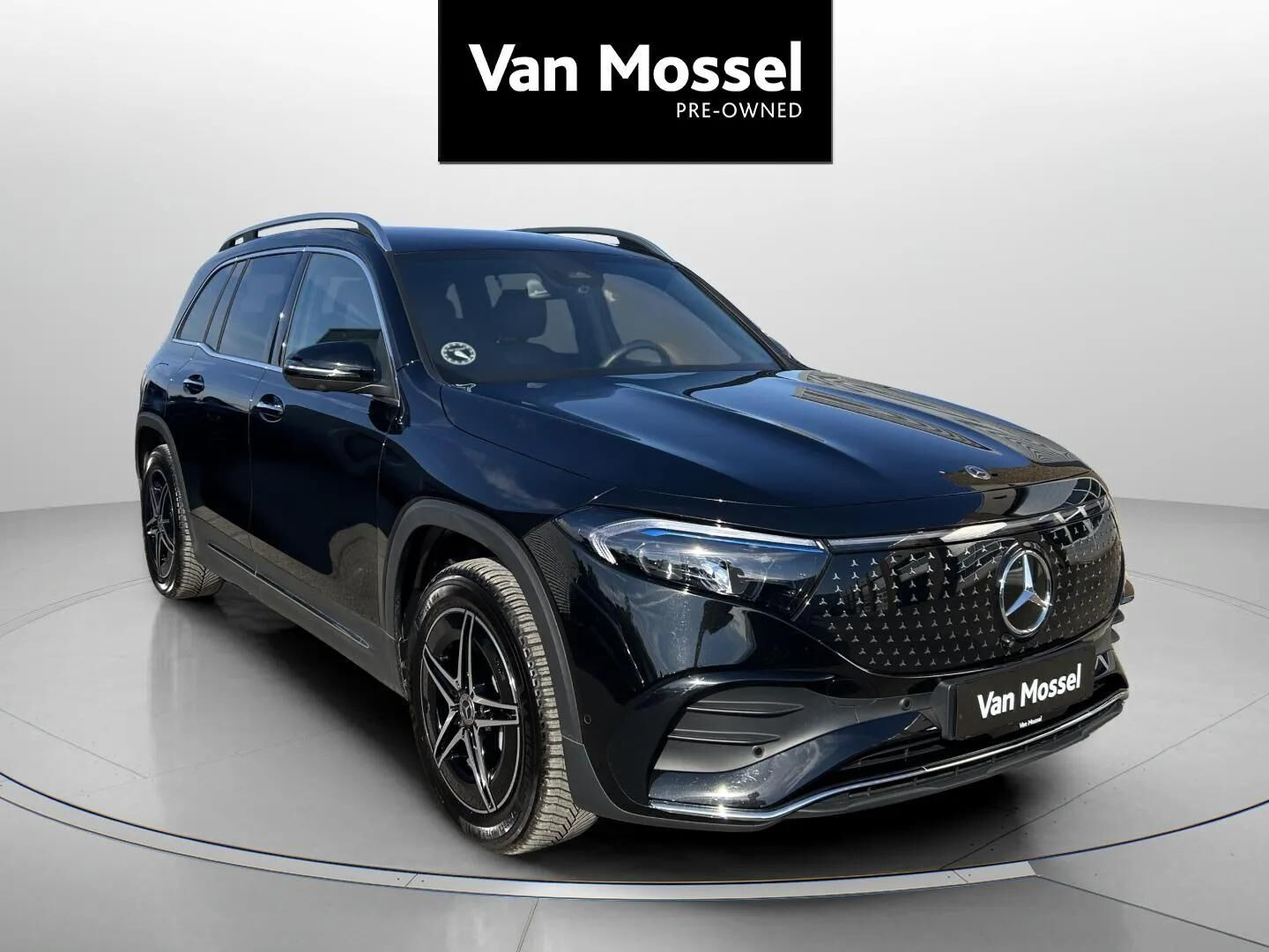 Sort Mercedes EQB250+ fra 2025