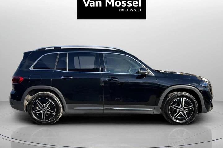 Sort Mercedes EQB250+ fra 2025