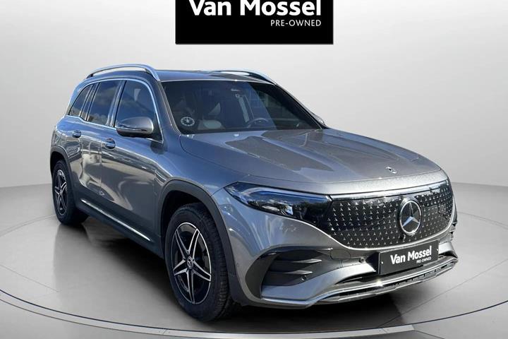 Grå Mercedes EQB250+ fra 2025