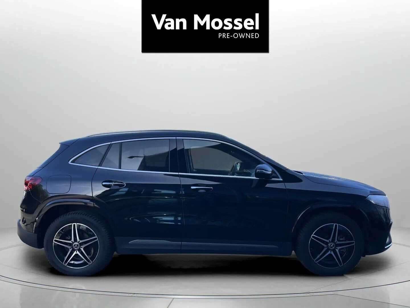 Sort Mercedes EQA250+ fra 2025