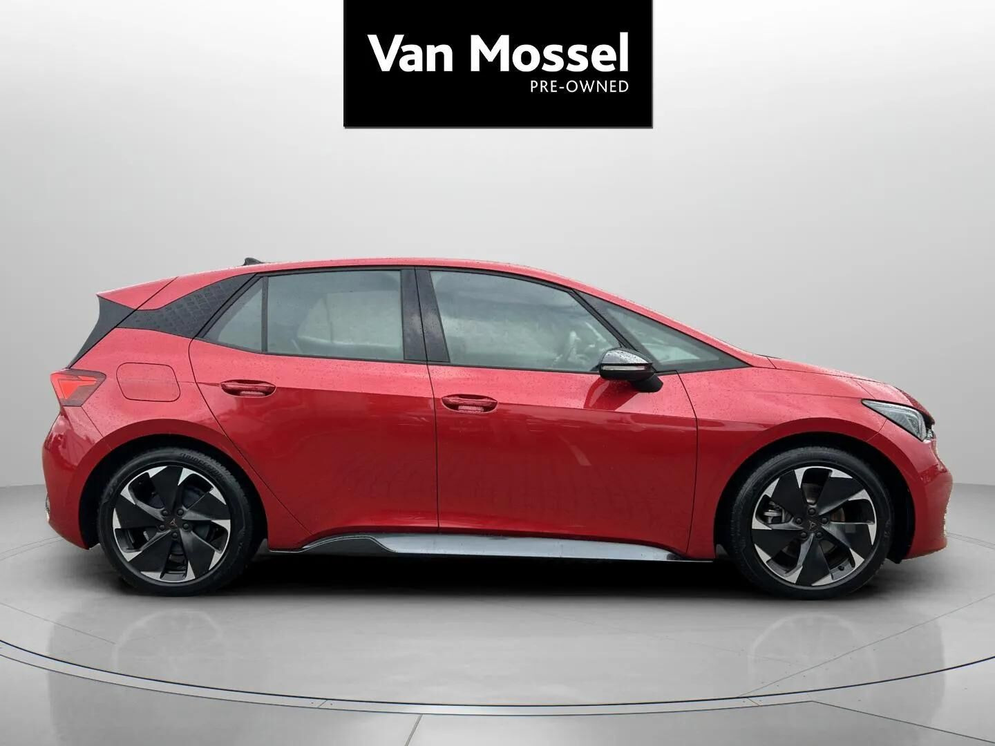 Rød Cupra Born fra 2023