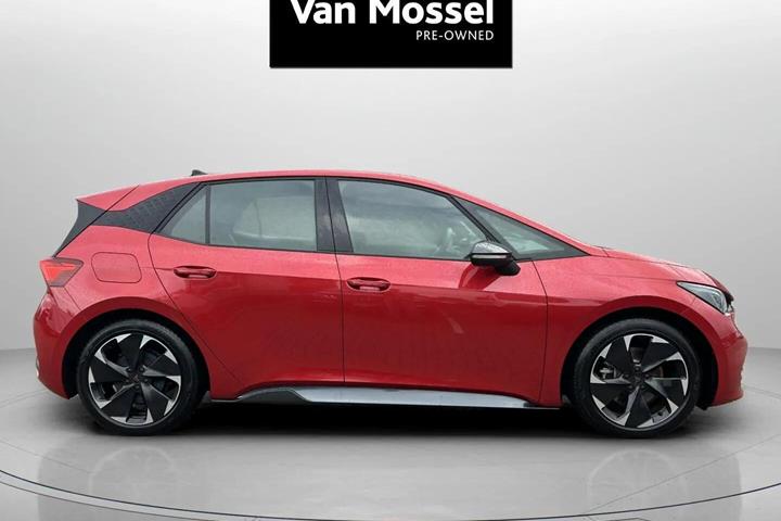 Rød Cupra Born fra 2023