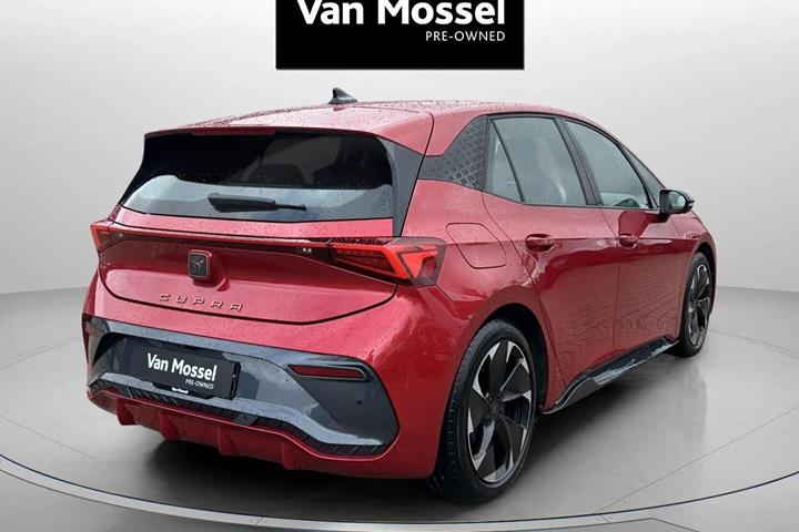 Rød Cupra Born fra 2023