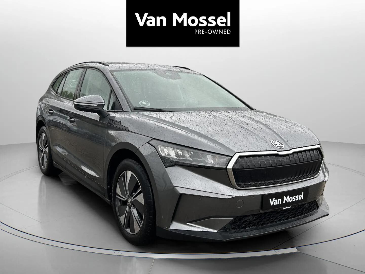 Grå Skoda Enyaq fra 2023