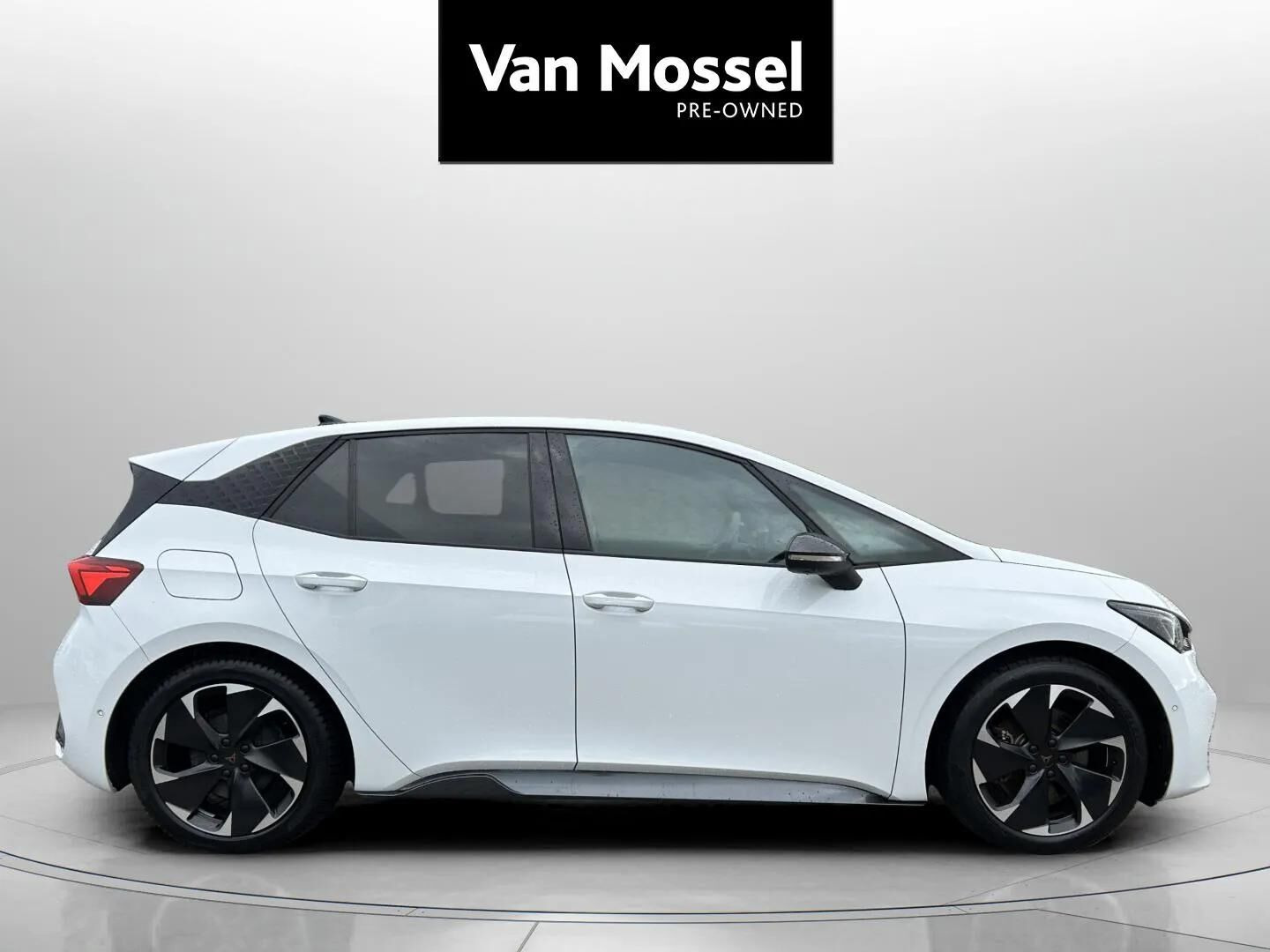 Hvid Cupra Born fra 2023