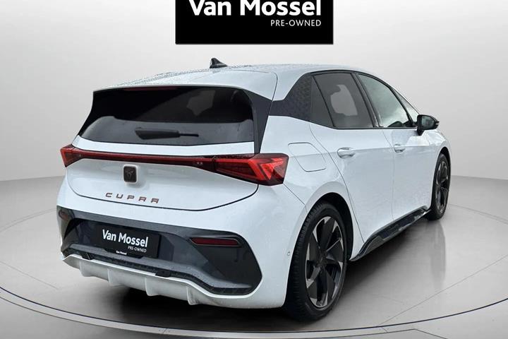 Hvid Cupra Born fra 2023