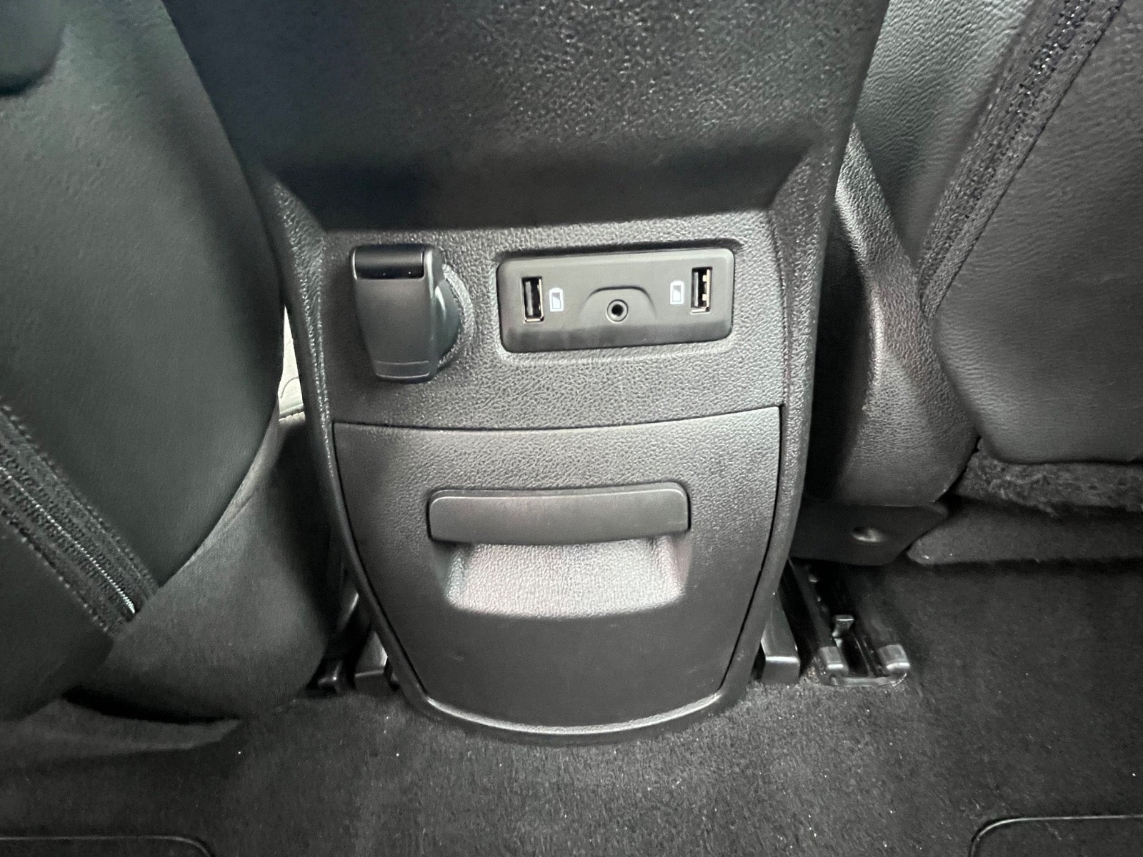 Sølv Renault Grand Scenic IV fra 2018