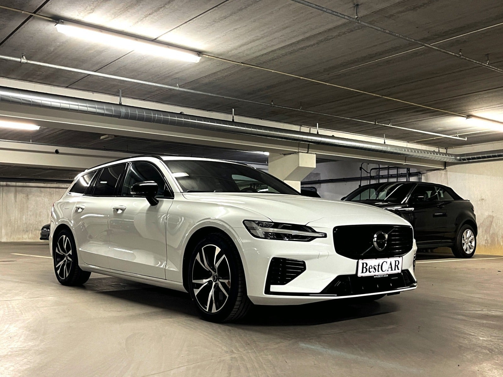 Volvo V60 2,0 T6 ReCharge R-Design aut. AWD