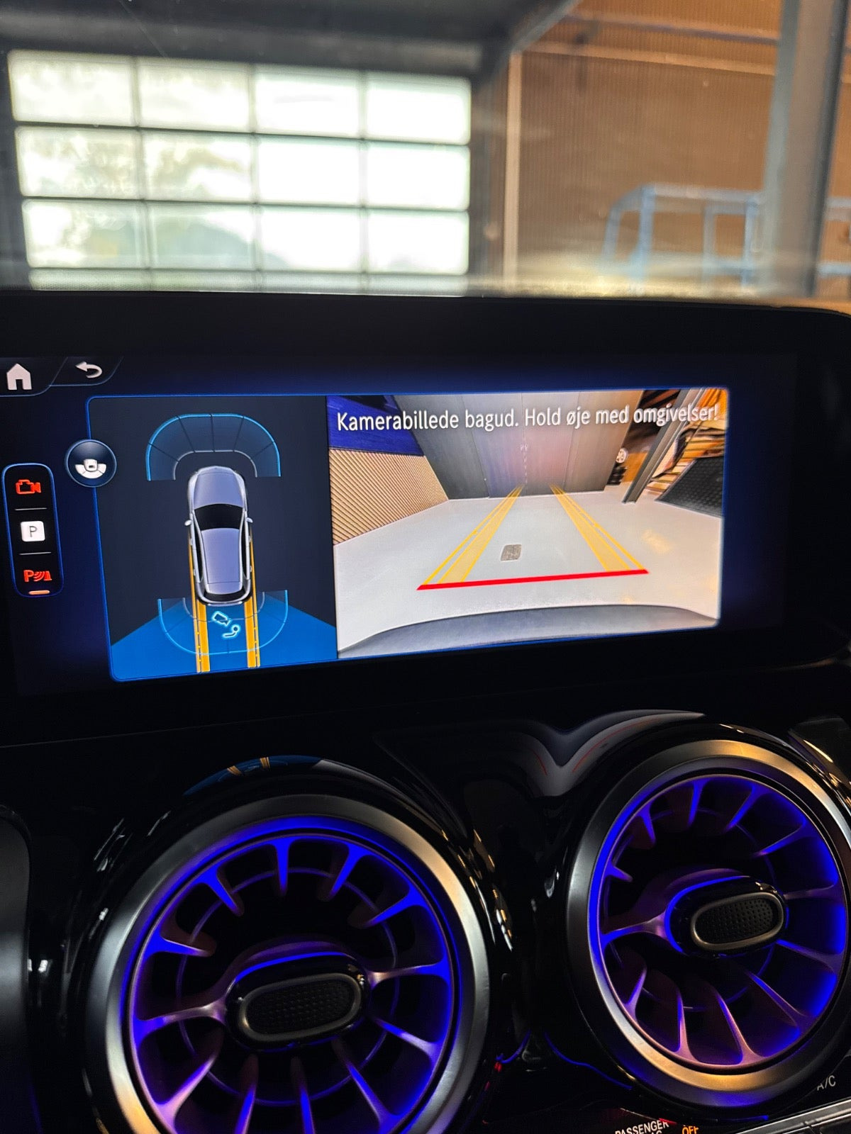 Sort Mercedes EQB250+ fra 2025