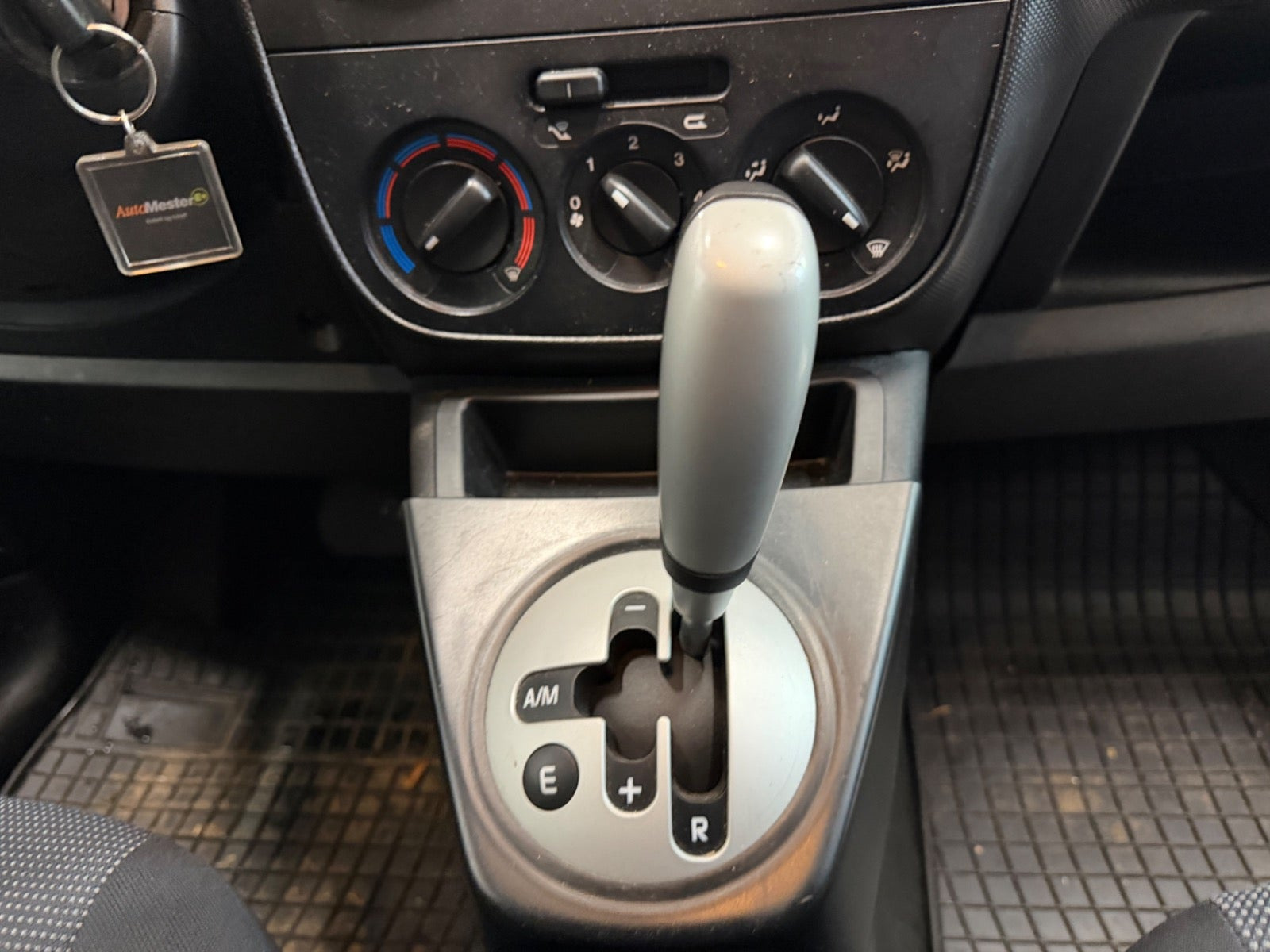 Hvid Peugeot Bipper fra 2017