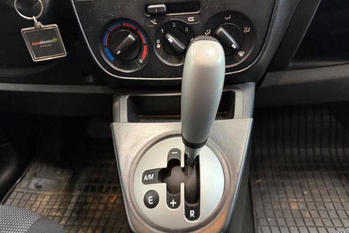 Hvid Peugeot Bipper fra 2017