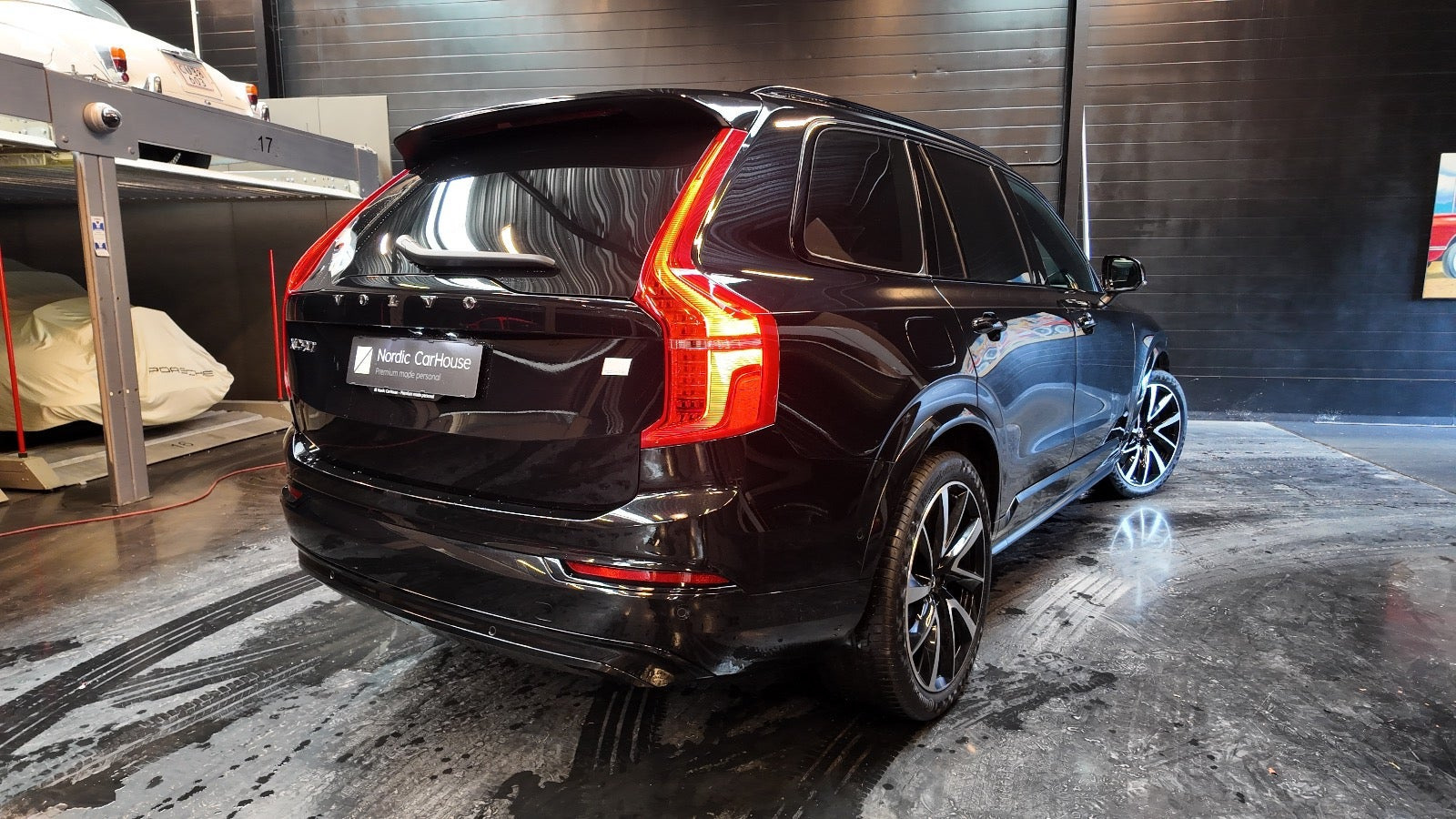 Sort Volvo XC90 fra 2023