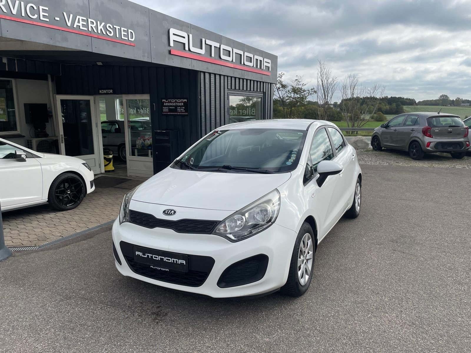 Grøn Kia Rio fra 2012