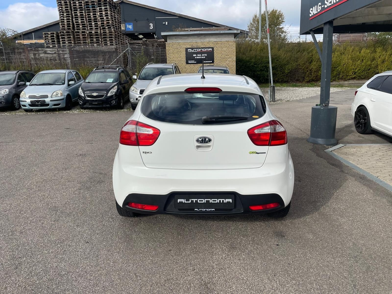 Grøn Kia Rio fra 2012