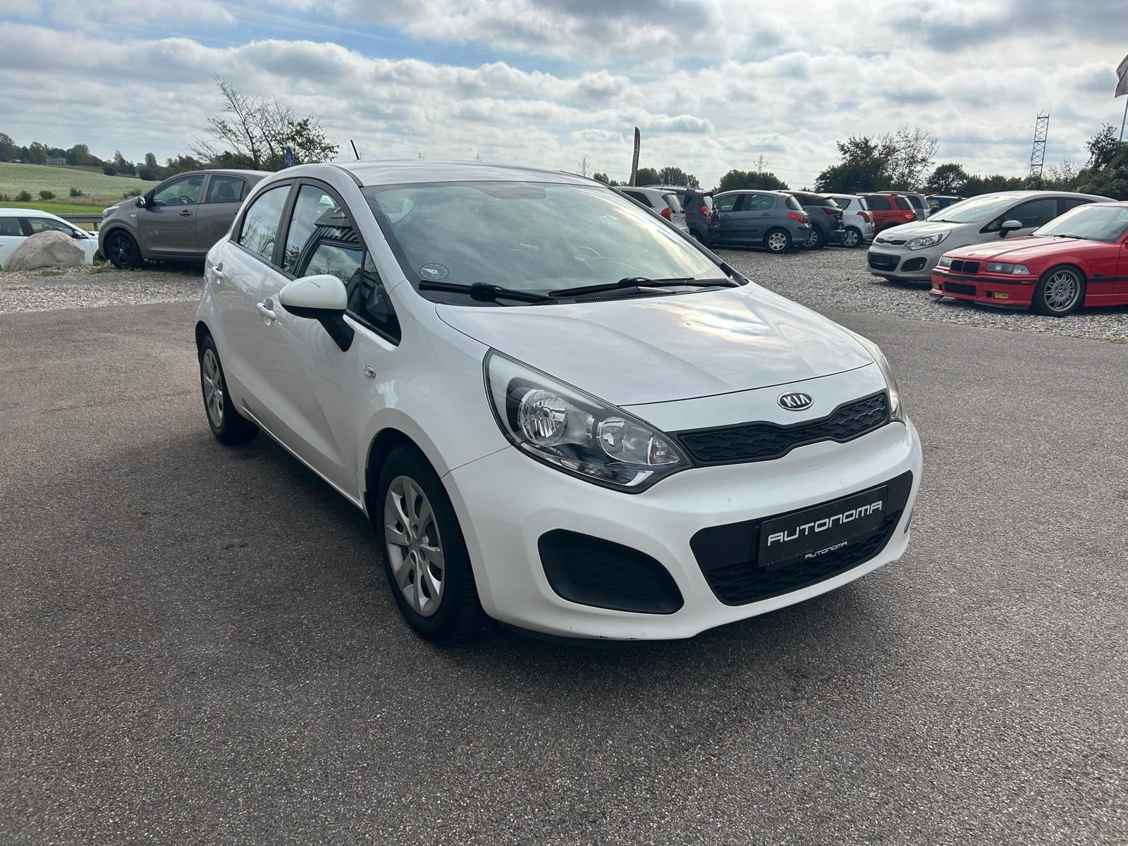 Grøn Kia Rio fra 2012