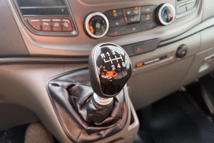 undefined Ford Transit Custom 300 L1 fra 2022