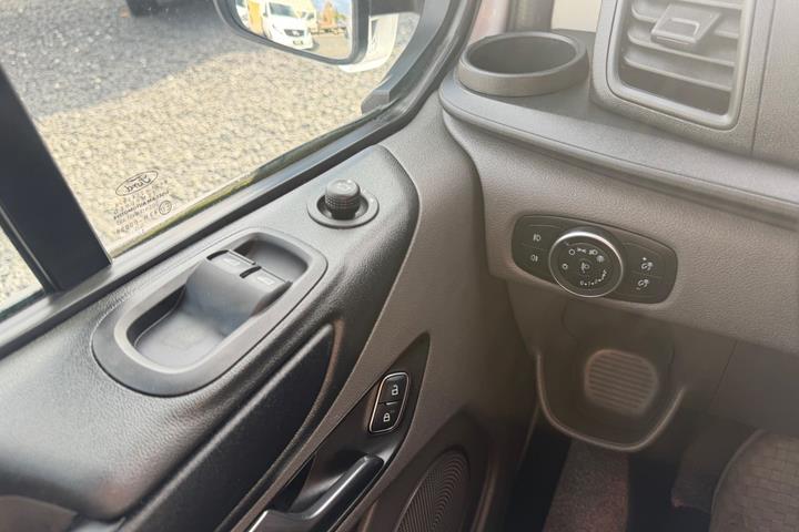 undefined Ford Transit Custom 300 L1 fra 2022