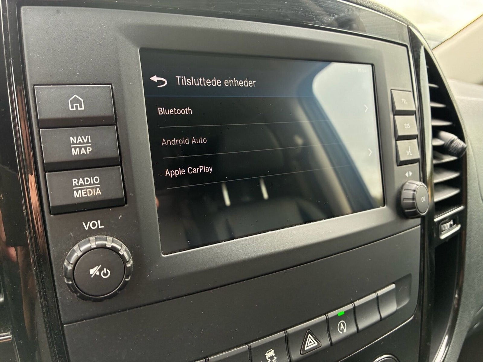 Sort Mercedes Vito 114 fra 2022