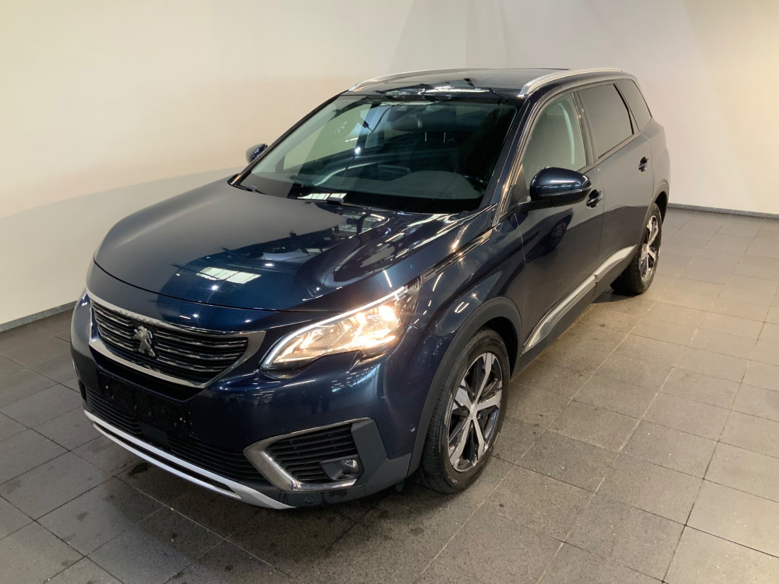 Peugeot 5008 1,6 BlueHDi 120 Allure EAT6 7prs