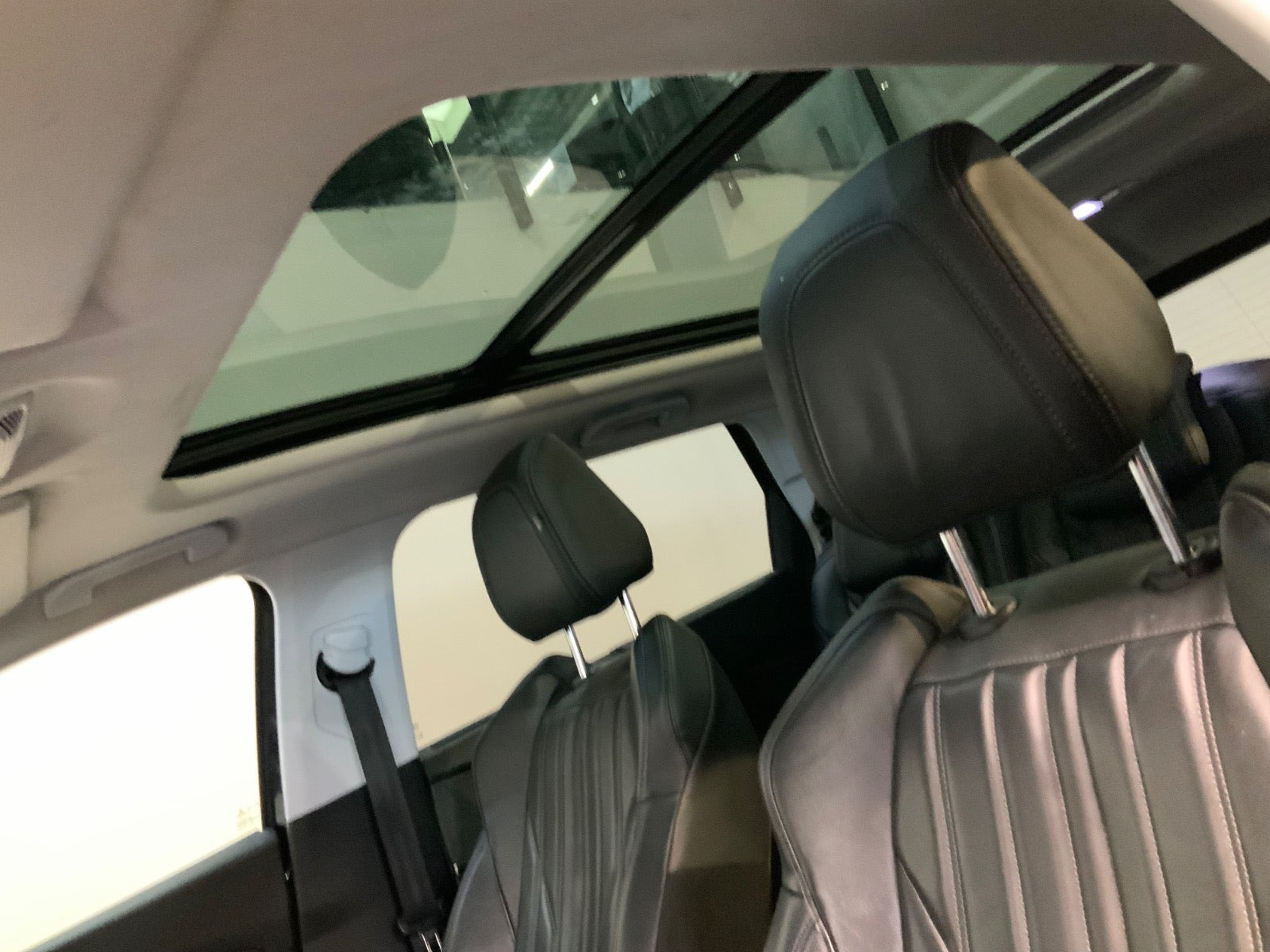 Blå Peugeot 5008 fra 2018