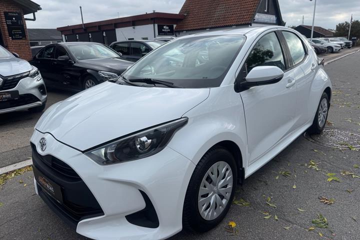 undefined Toyota Yaris fra 2020